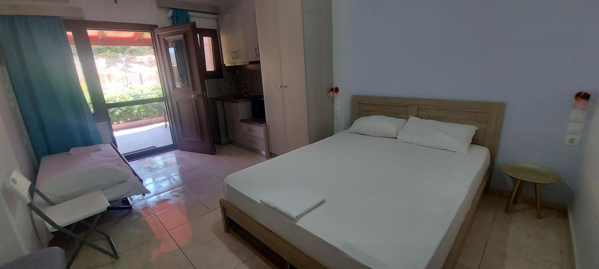 Golden View Apartments Myrina Limnos Room photo